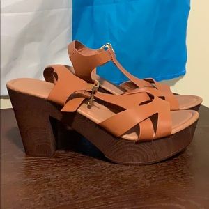 SOLD Chunky platform sandals